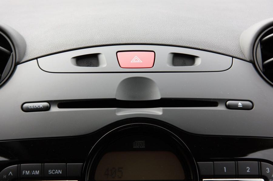  Mazda2 2010 года  (фото 137 из 183)
